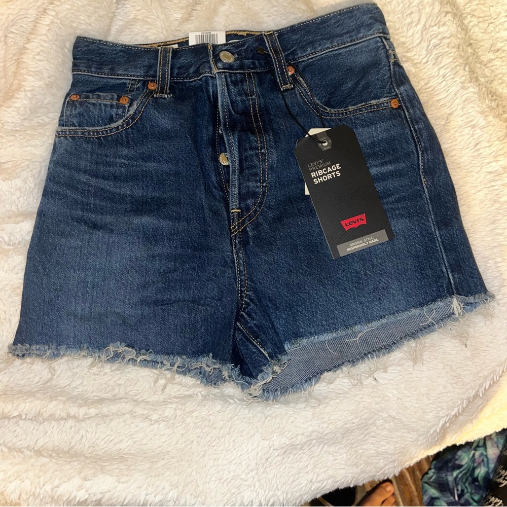 Levi's® Premium
RIBCAGE WOMEN'S SHORTS